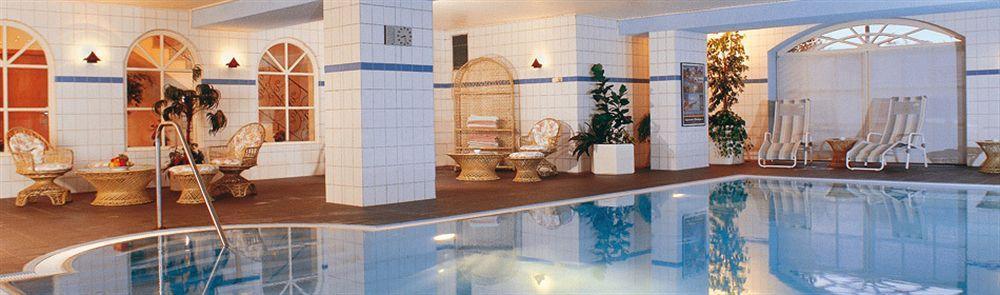 Hotel Landhaus Steinfeld Greetsiel Buitenkant foto
